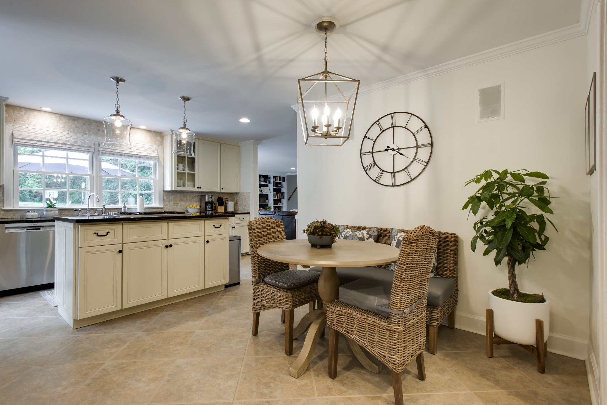 4105 Estes Road Nashville, TN 37215 - Photo 6 of 34 a kitchen with a table and chairs in it