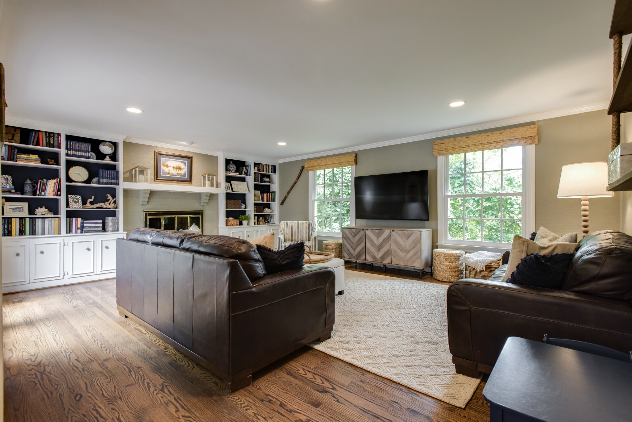 4105 Estes Road Nashville, TN 37215 - Photo 10 of 34 a living room with furniture and a flat screen tv