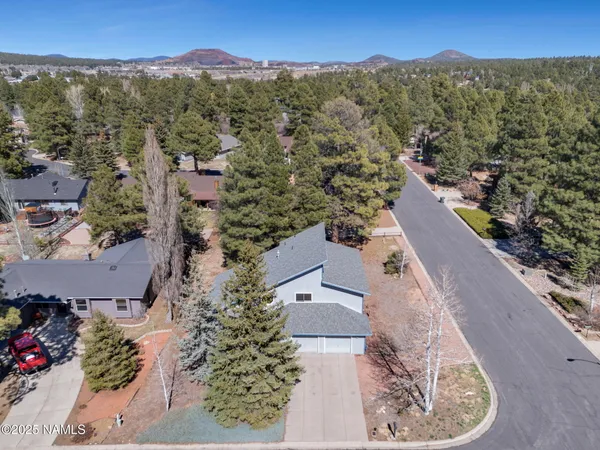 $660,000 | 3792 East Ramble Wood Drive, Flagstaff, AZ 86004