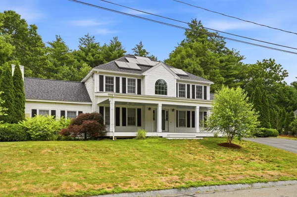 $965,000 | 3 Sandstone Drive, Nashua, NH 03063