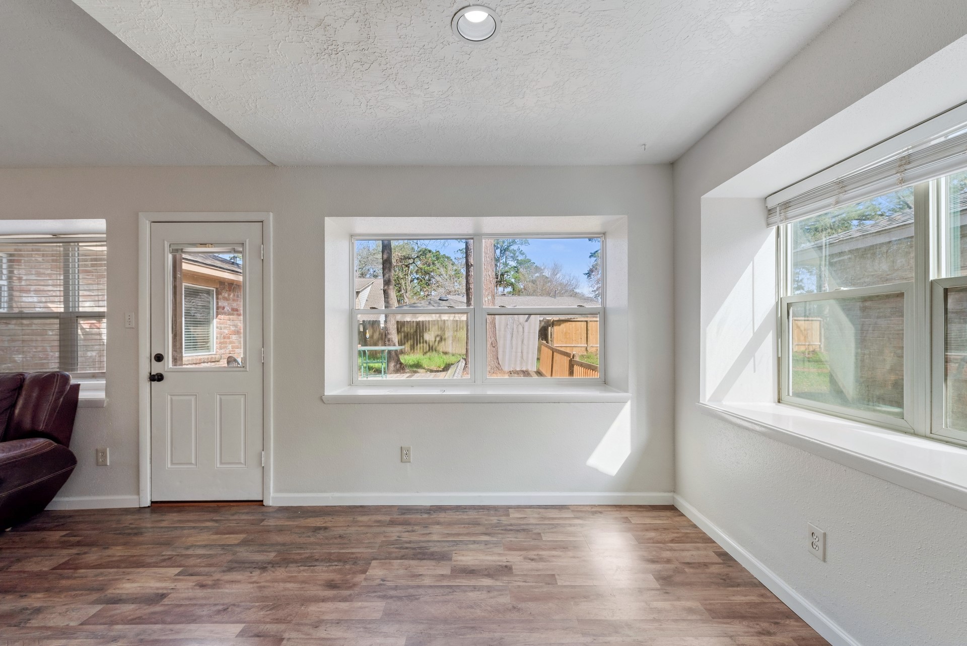 9622 Birsay Street Spring, TX 77379 - Photo 7 of 17 So much natural light in this breakfast room!