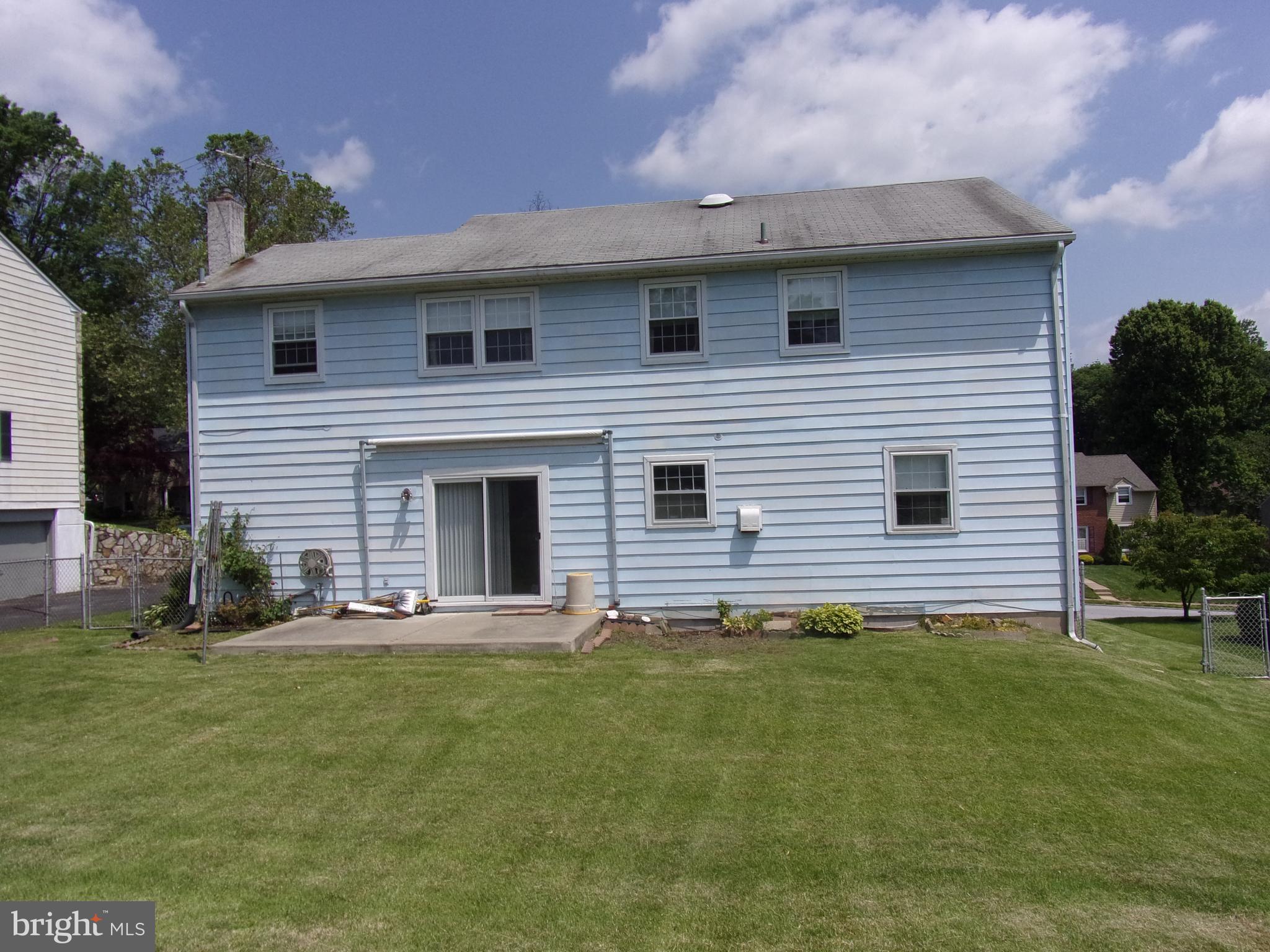 Rear exterior with retractable awning