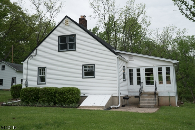 226 Lambertville Headquarters Road Stockton, NJ 08559 - Photo 3 of 23