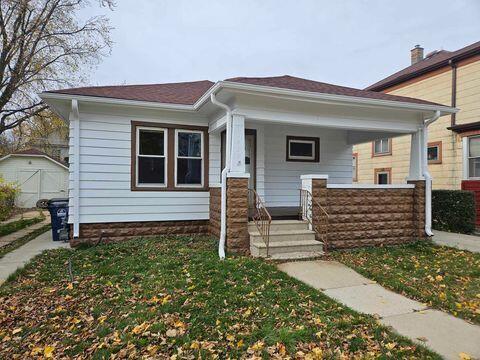 1828 Superior Street Racine, WI 53402 - Photo 1 of 1 Front