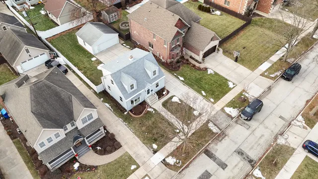 $4,500 | 998 Mitchell Avenue, Elmhurst, IL 60126