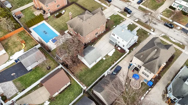 $4,500 | 998 Mitchell Avenue, Elmhurst, IL 60126