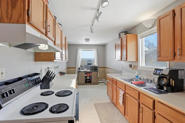 $295,000 | 221 East Winnebago Street, Appleton, WI 54911