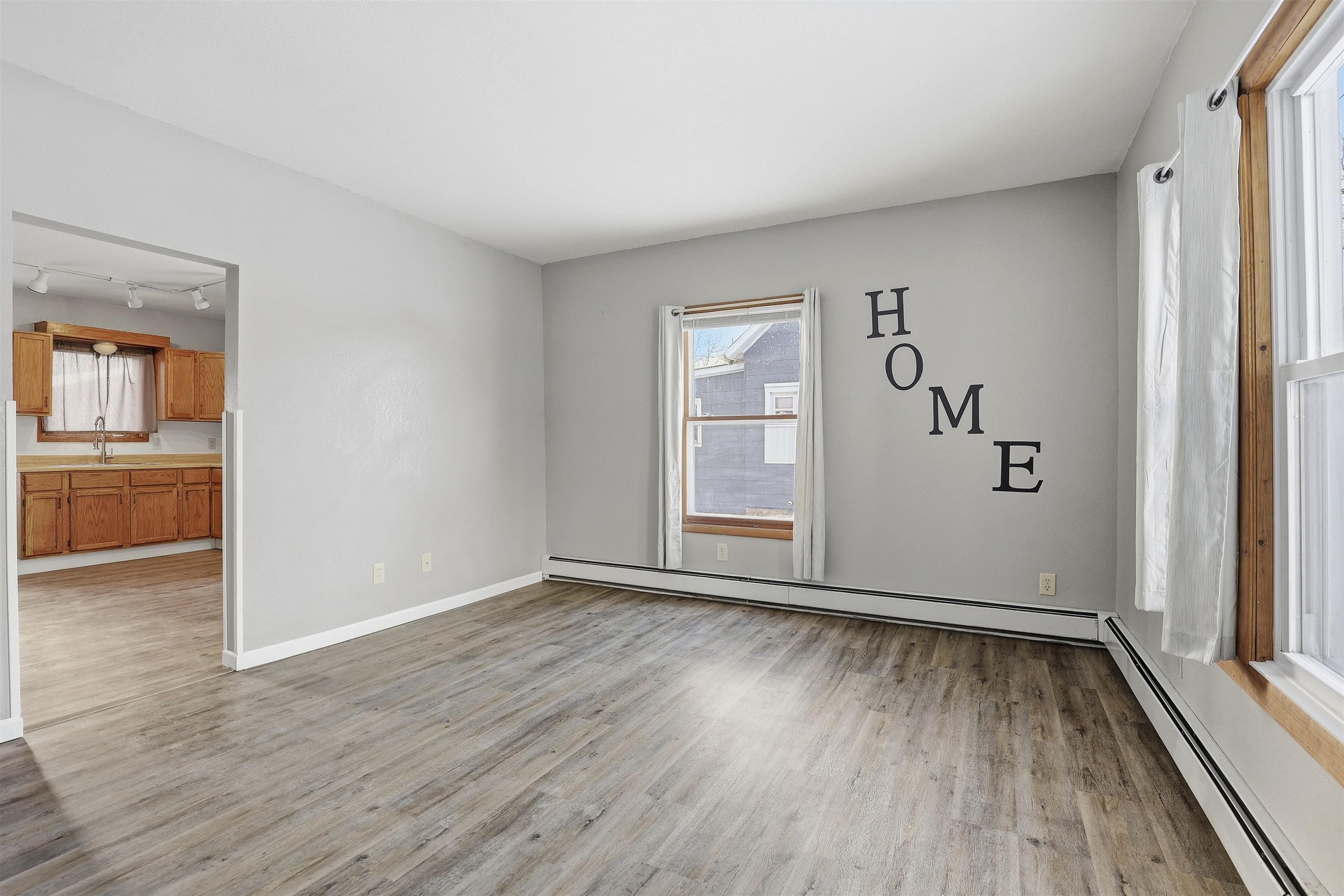 221 East Winnebago Street Appleton, WI 54911 - Photo 7 of 33