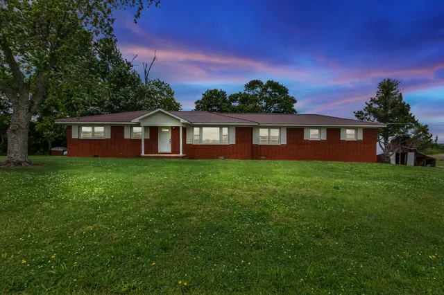 $260,000 | 3211 Gum Creek Road, Decherd, TN 37324