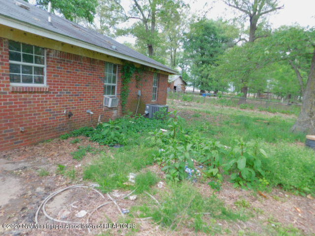 1396 Pemble Road Merigold, MS 38759 - Photo 3 of 17 DSCN1315