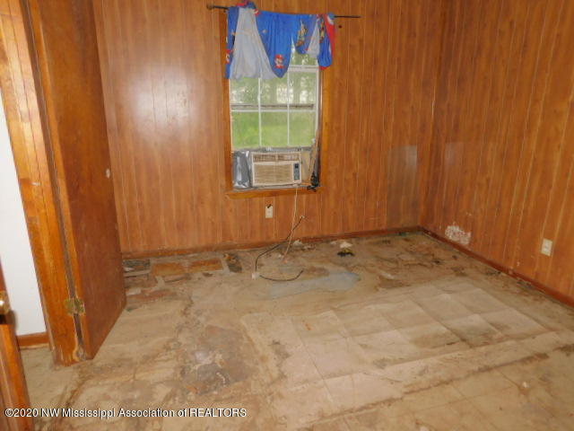 1396 Pemble Road Merigold, MS 38759 - Photo 6 of 17 DSCN1320