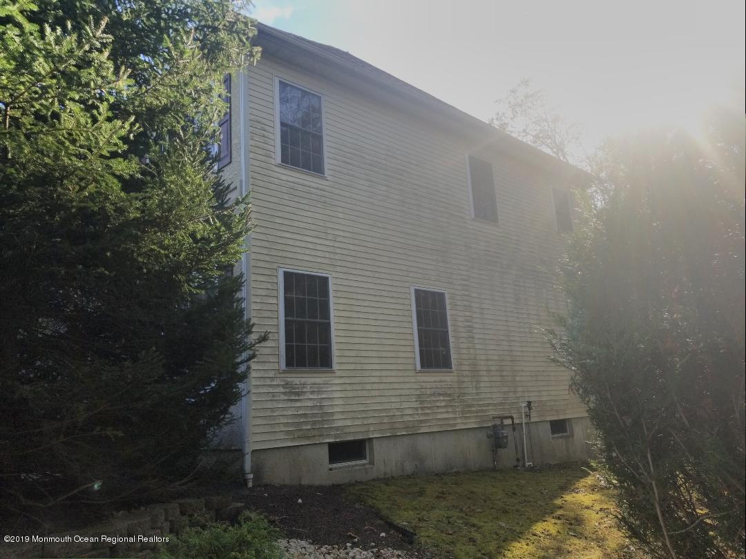270 Butterfly Road Jackson, NJ 08527 - Photo 39 of 39 right side