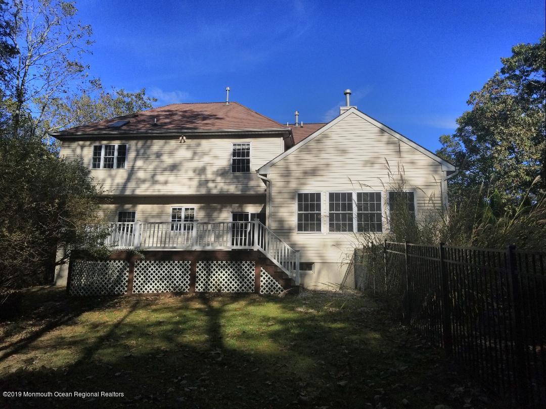 270 Butterfly Road Jackson, NJ 08527 - Photo 4 of 39 rear