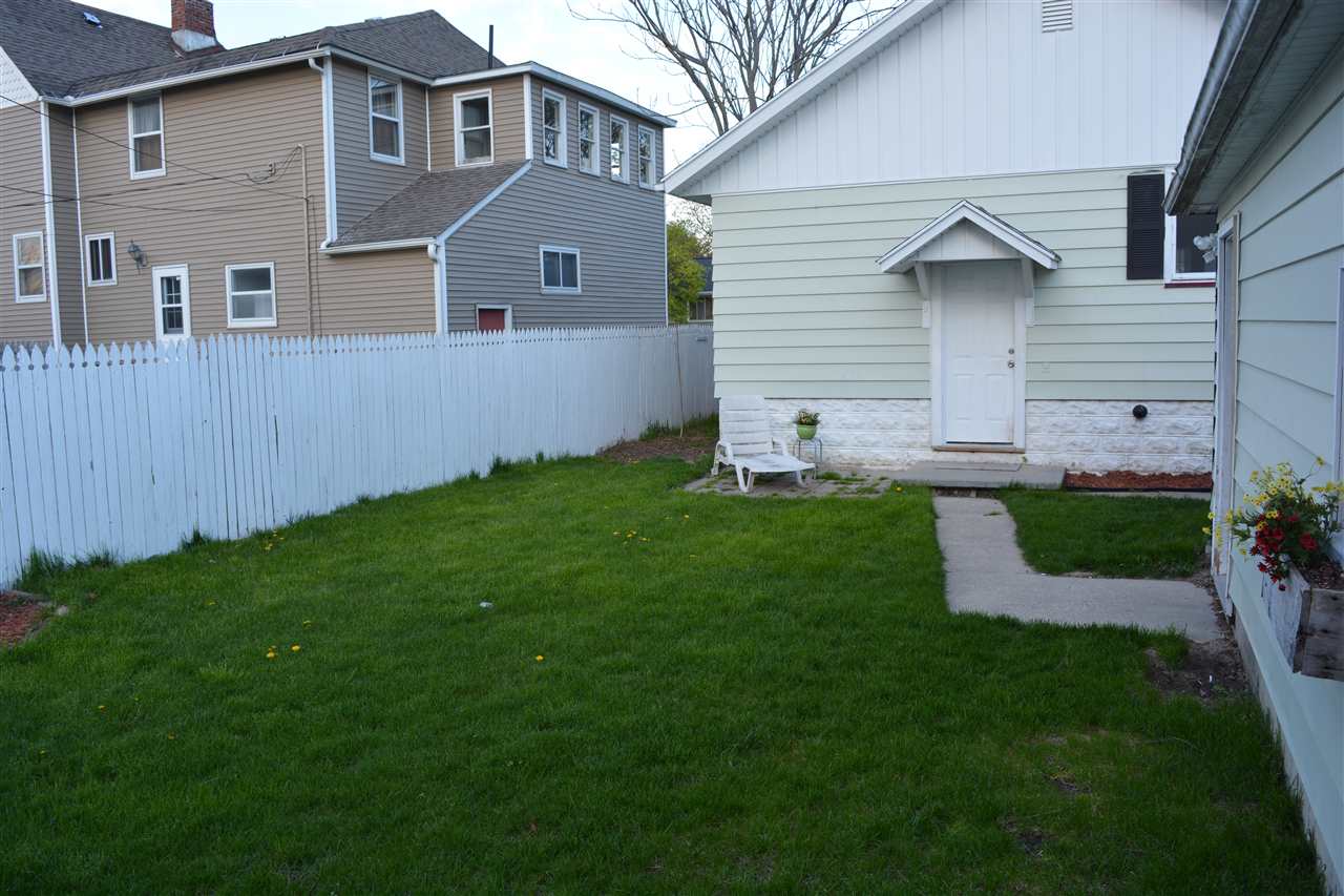 810 Webster Street Bay City, MI 48708 - Photo 5 of 16 Gallery Image 5