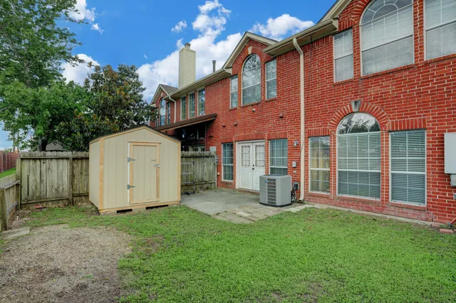 $2,995 | 1408 South Friendswood Drive, Unit 106, Friendswood, TX 77546