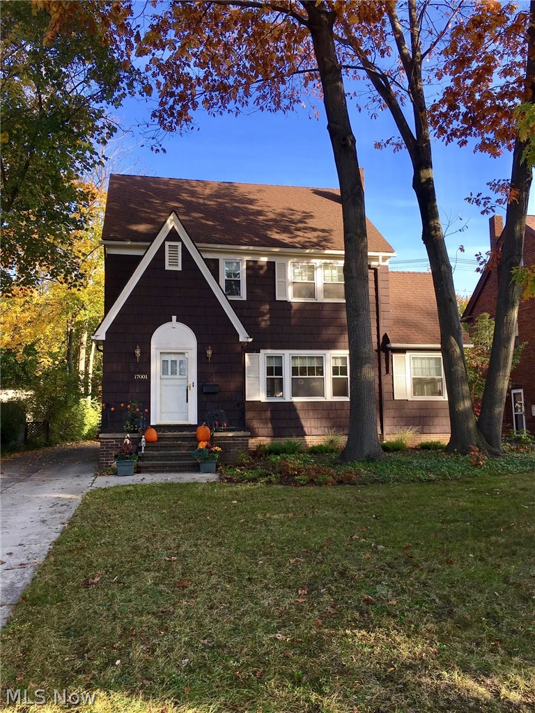 17001 Fernway Road Cleveland, OH 44120 - Photo 1 of 35 Gallery Image 1