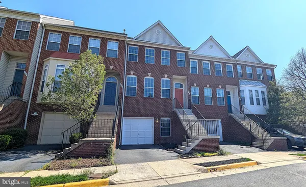 $649,888 | 2593 James Madison Circle, Herndon, VA 20171