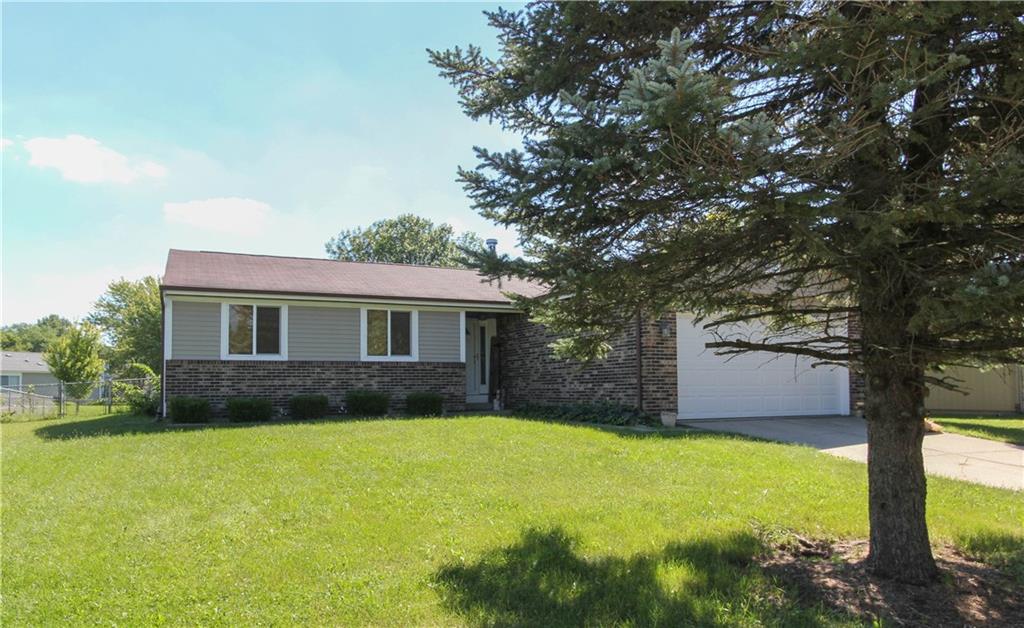 8237 Old Farm Road Indianapolis, IN 46256 - Photo 1 of 18 Gallery Image 1