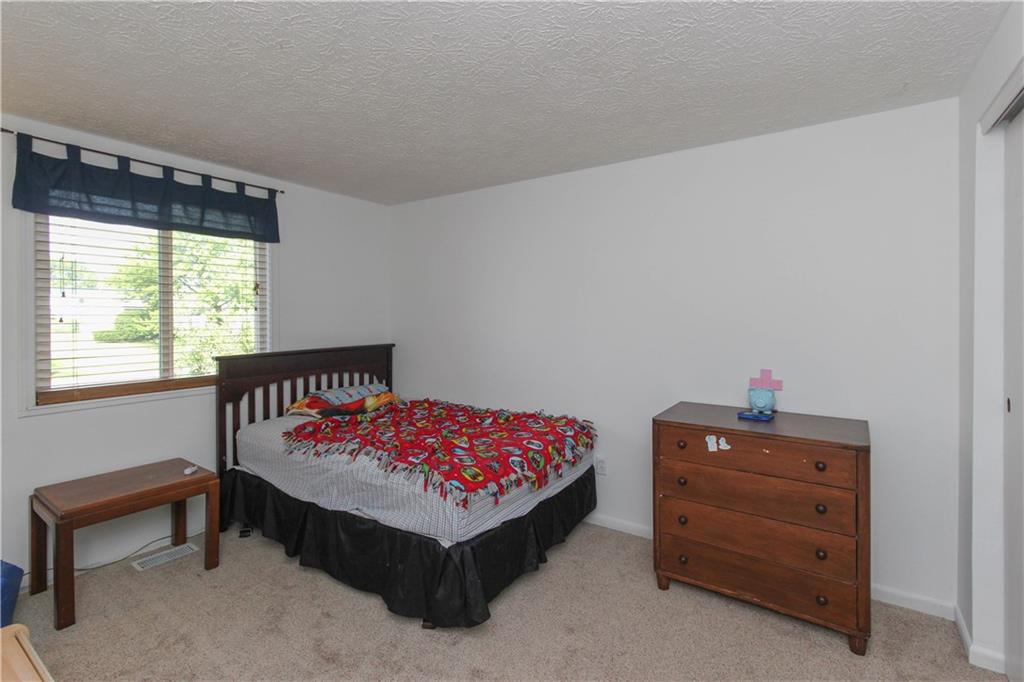 8237 Old Farm Road Indianapolis, IN 46256 - Photo 14 of 18 Gallery Image 14