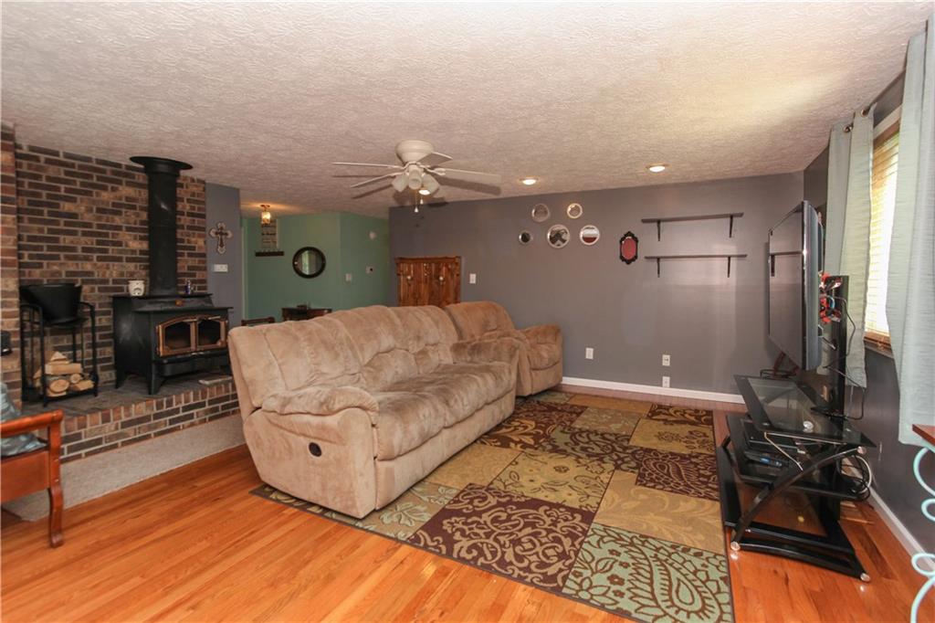 8237 Old Farm Road Indianapolis, IN 46256 - Photo 3 of 18 Gallery Image 3