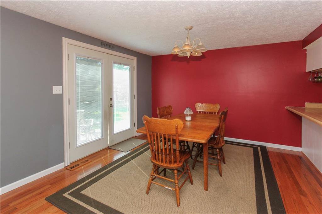 8237 Old Farm Road Indianapolis, IN 46256 - Photo 6 of 18 Gallery Image 6
