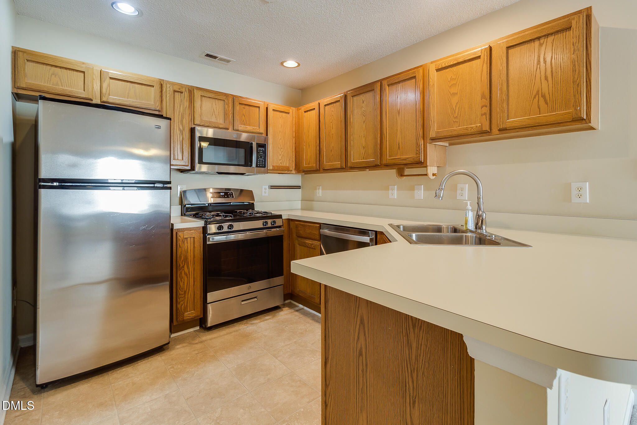 9023 Colony Village Lane Raleigh, NC 27617 - Photo 9 of 20 25-5