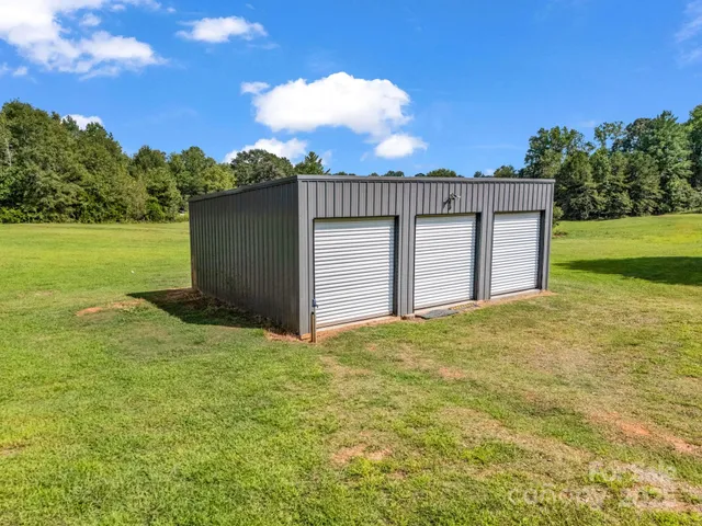 $405,000 | 261 Faye Toney Road, Mooresboro, NC 28114