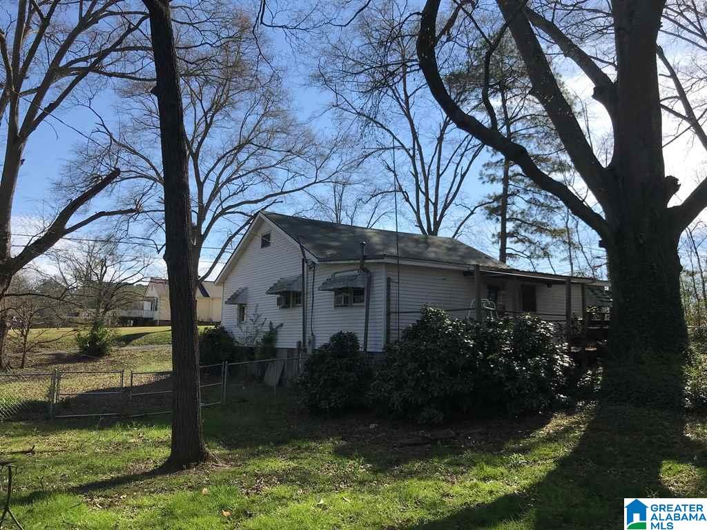 1065 Coleman Street Heflin, AL 36264 - Photo 5 of 17