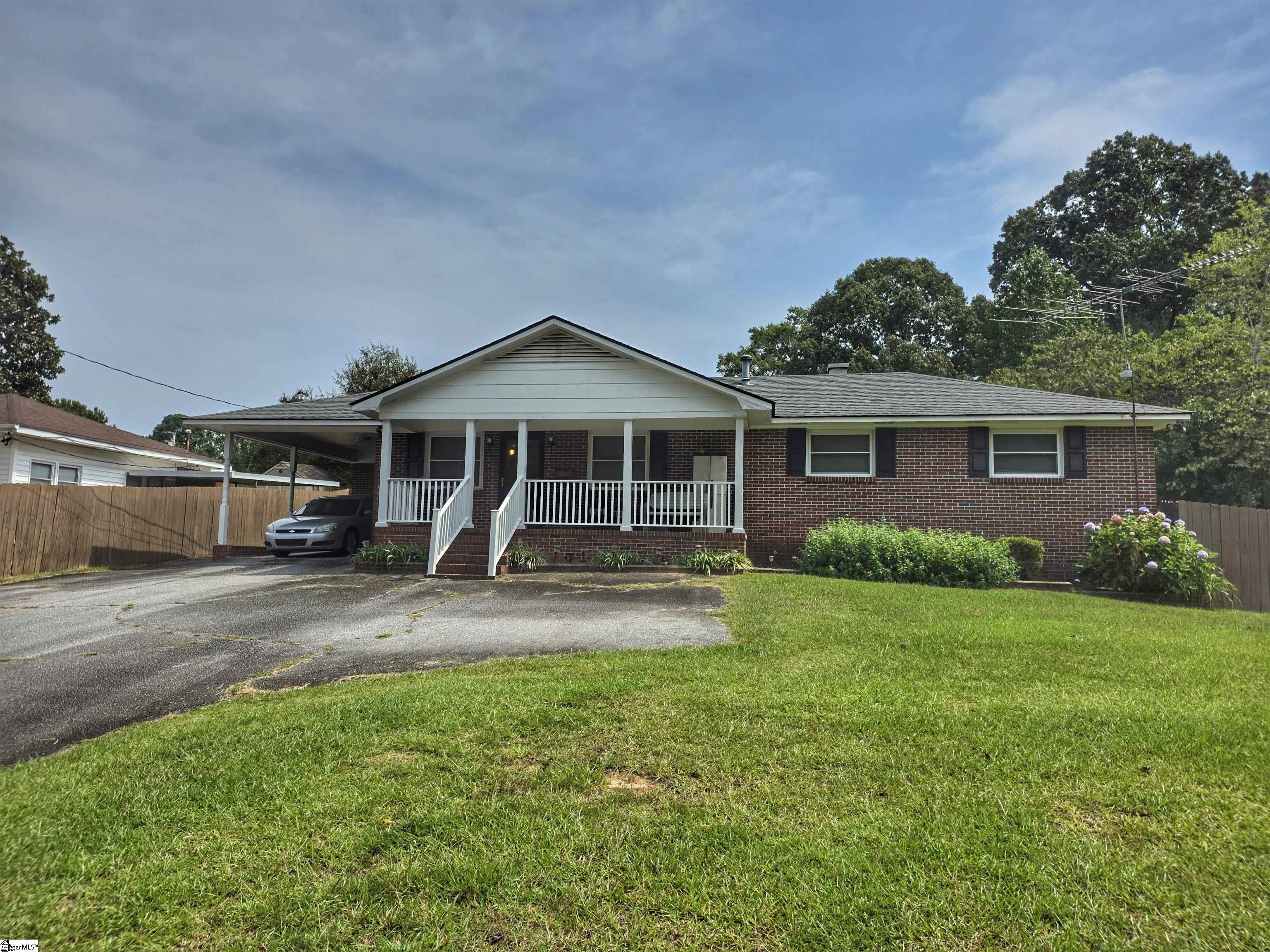 340 Pineneedle Road Union, SC 29379 - Photo 1 of 15