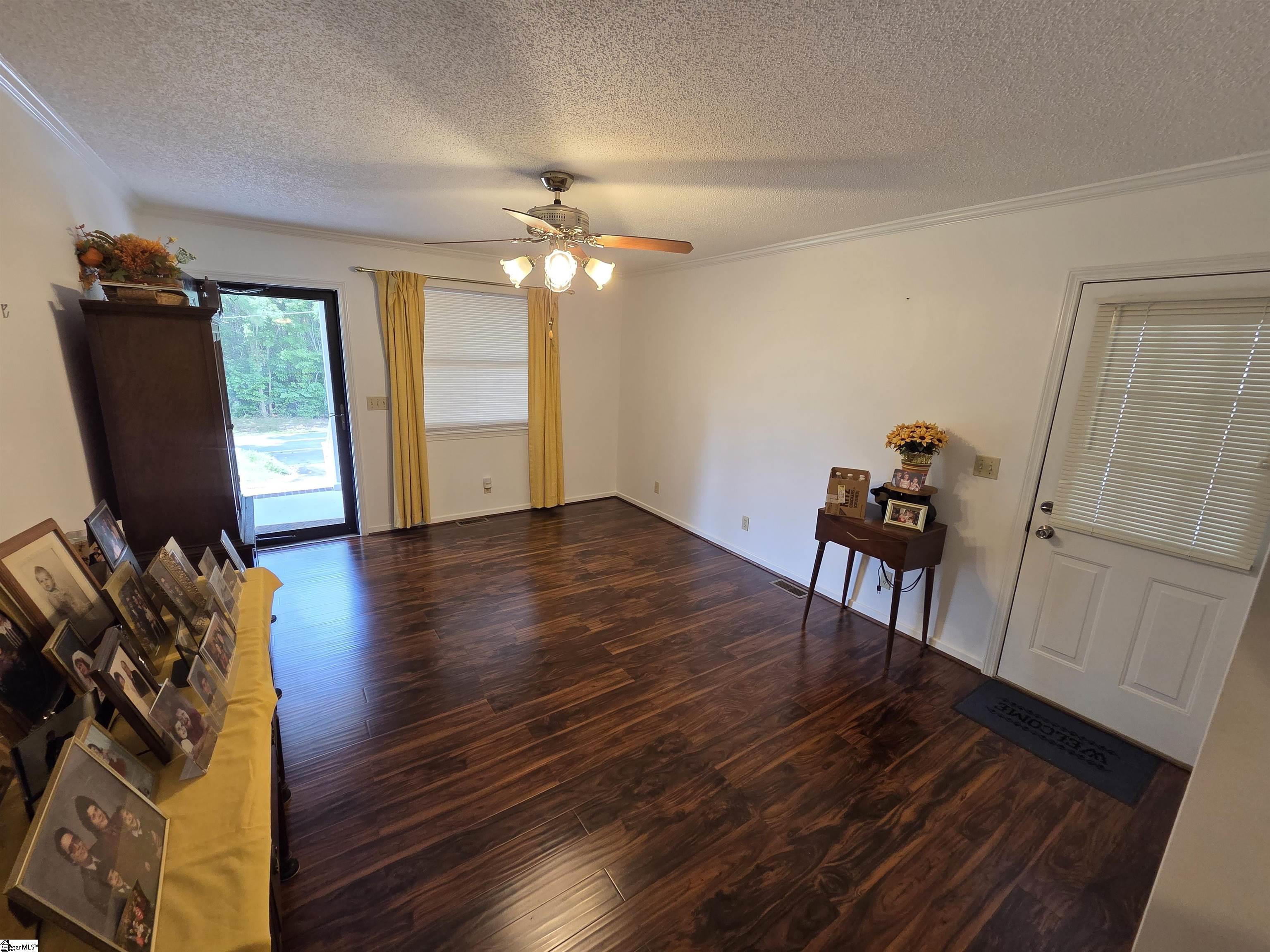 340 Pineneedle Road Union, SC 29379 - Photo 2 of 15