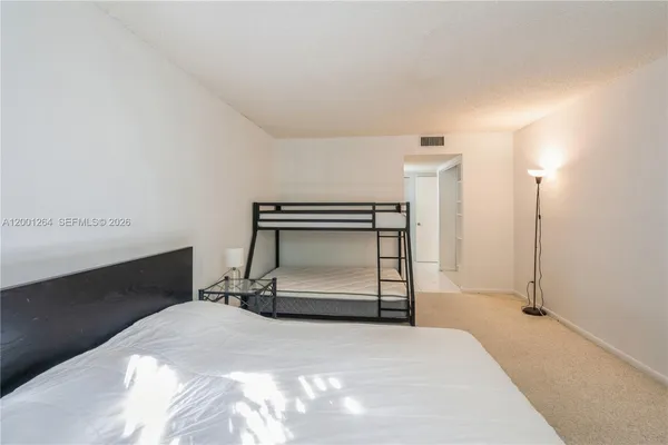 $1,800 | 18151 Northeast 31st Court, Unit 205, Aventura, FL 33160