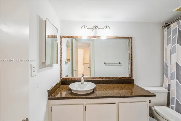$1,800 | 18151 Northeast 31st Court, Unit 205, Aventura, FL 33160