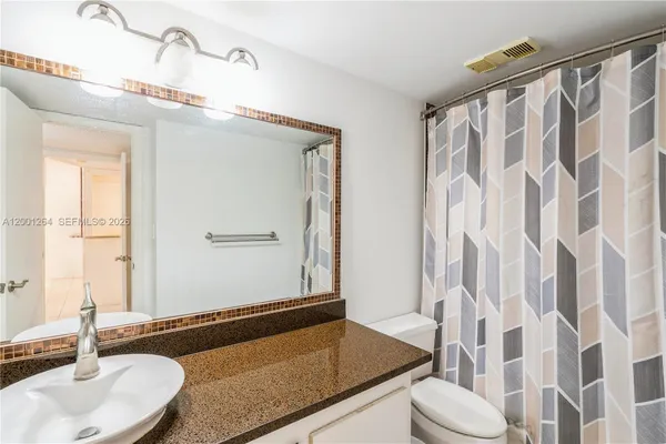 $1,800 | 18151 Northeast 31st Court, Unit 205, Aventura, FL 33160
