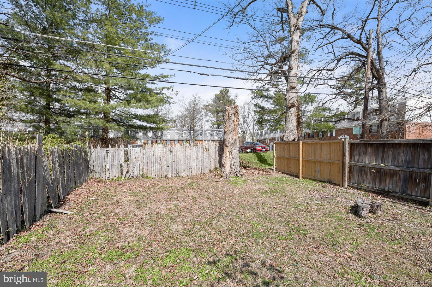 750 Charing Cross Road Baltimore, MD 21229 - Photo 23 of 29 Fenced rear yard