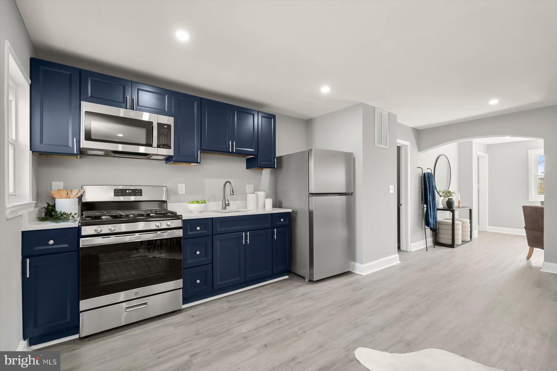 750 Charing Cross Road Baltimore, MD 21229 - Photo 29 of 29 Kitchen/Living/Dining open floorplan