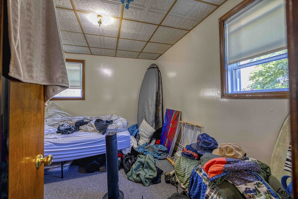 192-196 Snell Street Fall River, MA 02721 - Photo 5 of 34