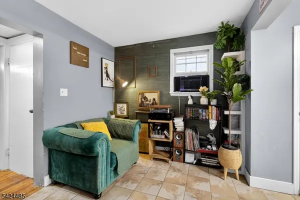 $600,000 | 819 Lyons Avenue, Irvington, NJ 07111