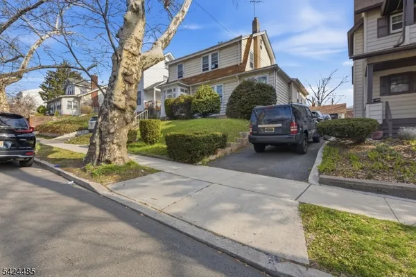 $600,000 | 819 Lyons Avenue, Irvington, NJ 07111