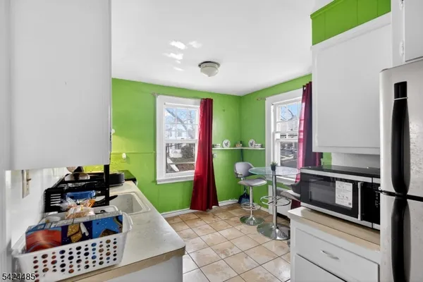 $600,000 | 819 Lyons Avenue, Irvington, NJ 07111