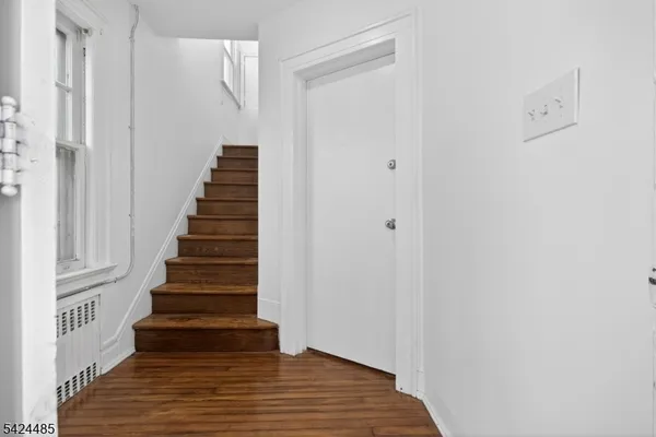 $600,000 | 819 Lyons Avenue, Irvington, NJ 07111