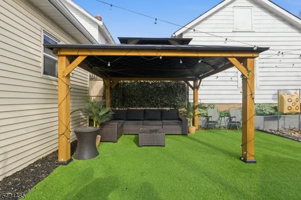 $600,000 | 819 Lyons Avenue, Irvington, NJ 07111