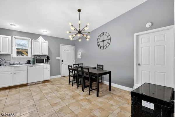 $600,000 | 819 Lyons Avenue, Irvington, NJ 07111