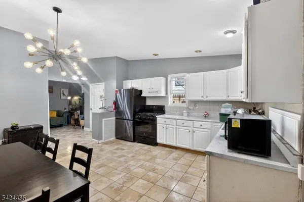 $600,000 | 819 Lyons Avenue, Irvington, NJ 07111