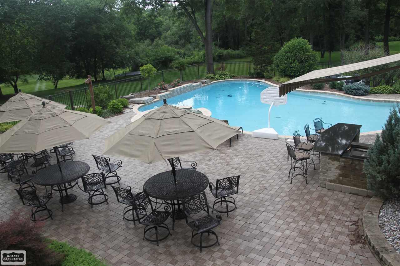 6532 Cornerstone Lane, Unit 4 Rochester Hills, MI 48306 - Photo 11 of 58