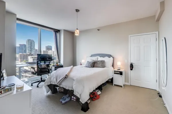 $459,900 | 757 North Orleans Street, Unit 909, Chicago, IL 60654