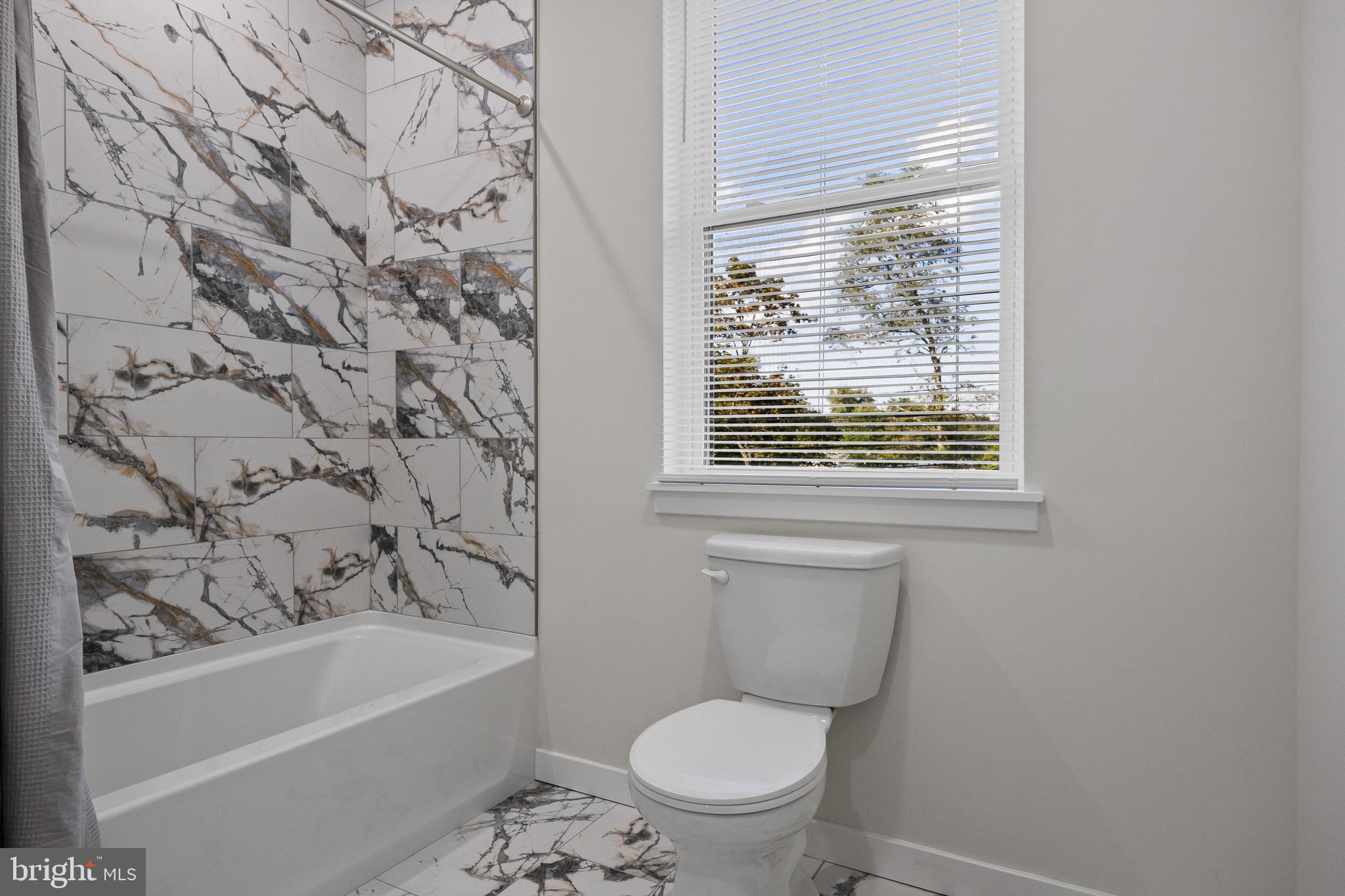 252 Hayes Mill Road Atco, NJ 08004 - Photo 17 of 27 Gallery Image 17