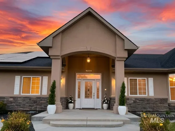 $825,000 | 5231 North Morninggale Way, Boise, ID 83713