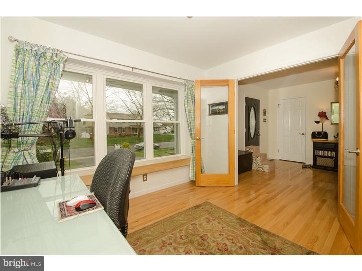 911 Roelofs Road Yardley, PA 19067 - Photo 11 of 23 Gallery Image 11
