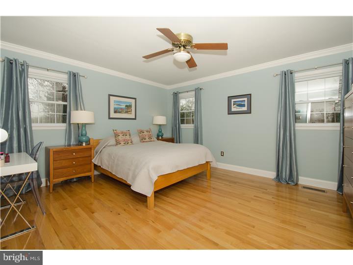 911 Roelofs Road Yardley, PA 19067 - Photo 12 of 23 Gallery Image 12
