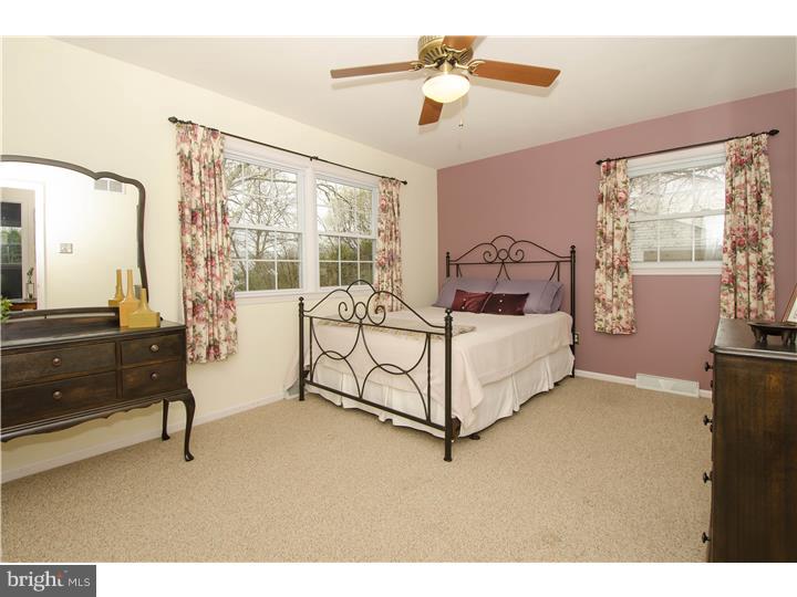 911 Roelofs Road Yardley, PA 19067 - Photo 14 of 23 Gallery Image 14